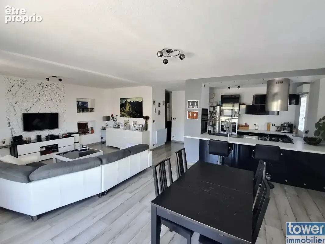 Appartement 3 pièces avec grand jardin, garage et stationnements - photo 3