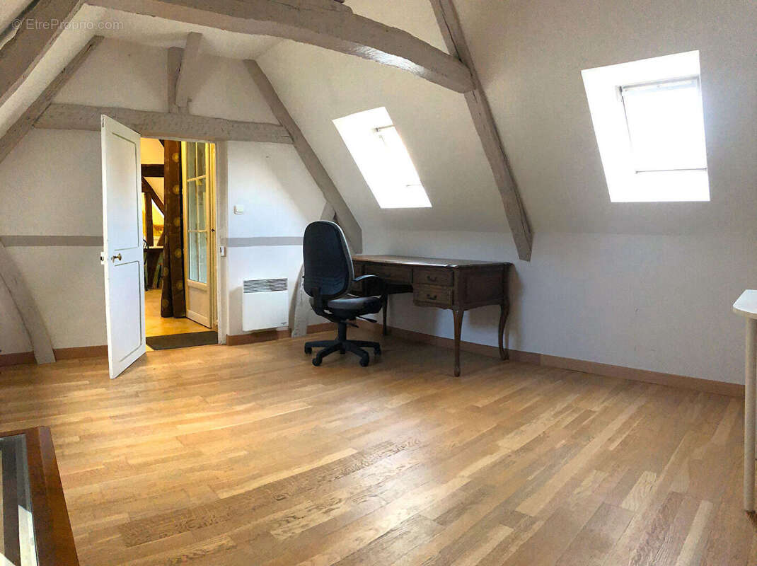 Maison à COMPIEGNE