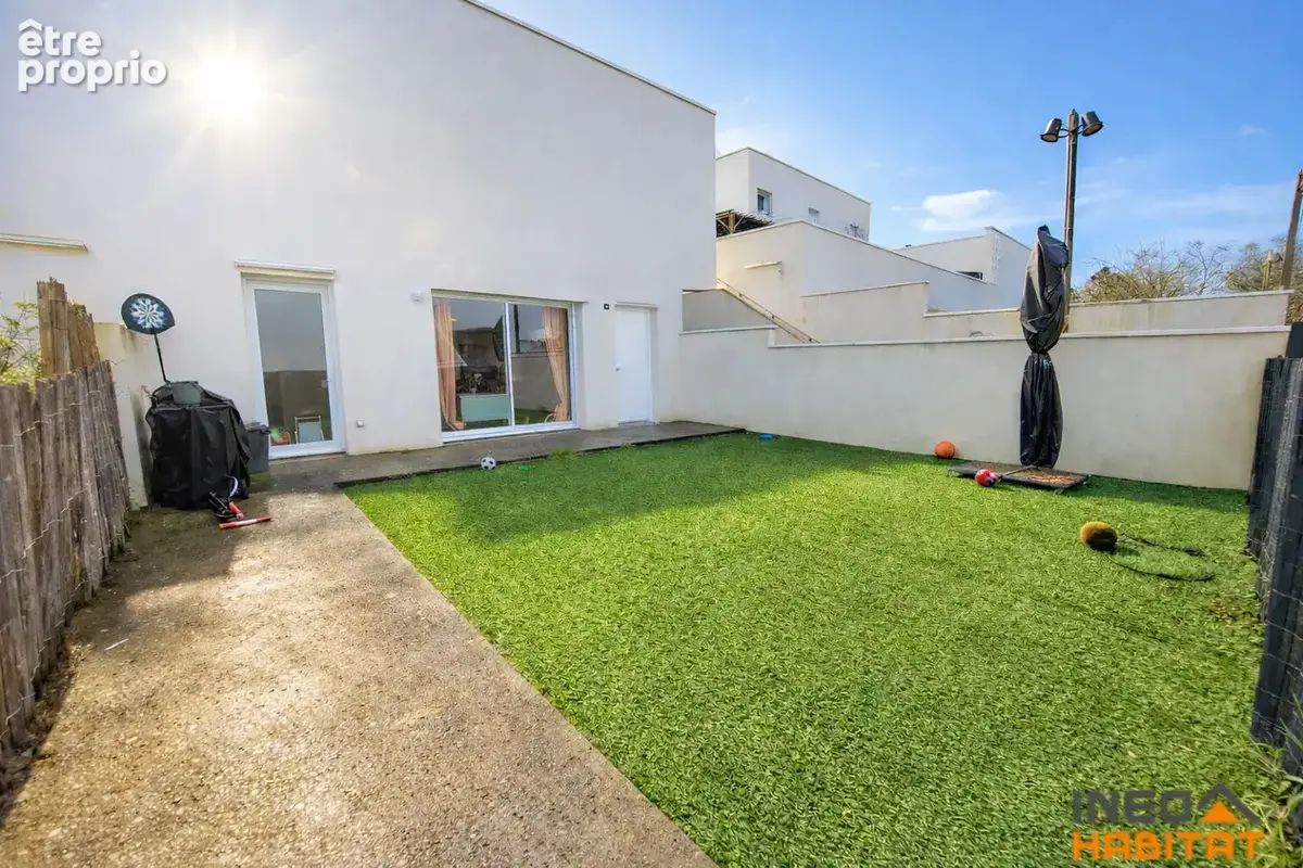 A vendre - appartement t4 à saint jacques de la lande - photo 9