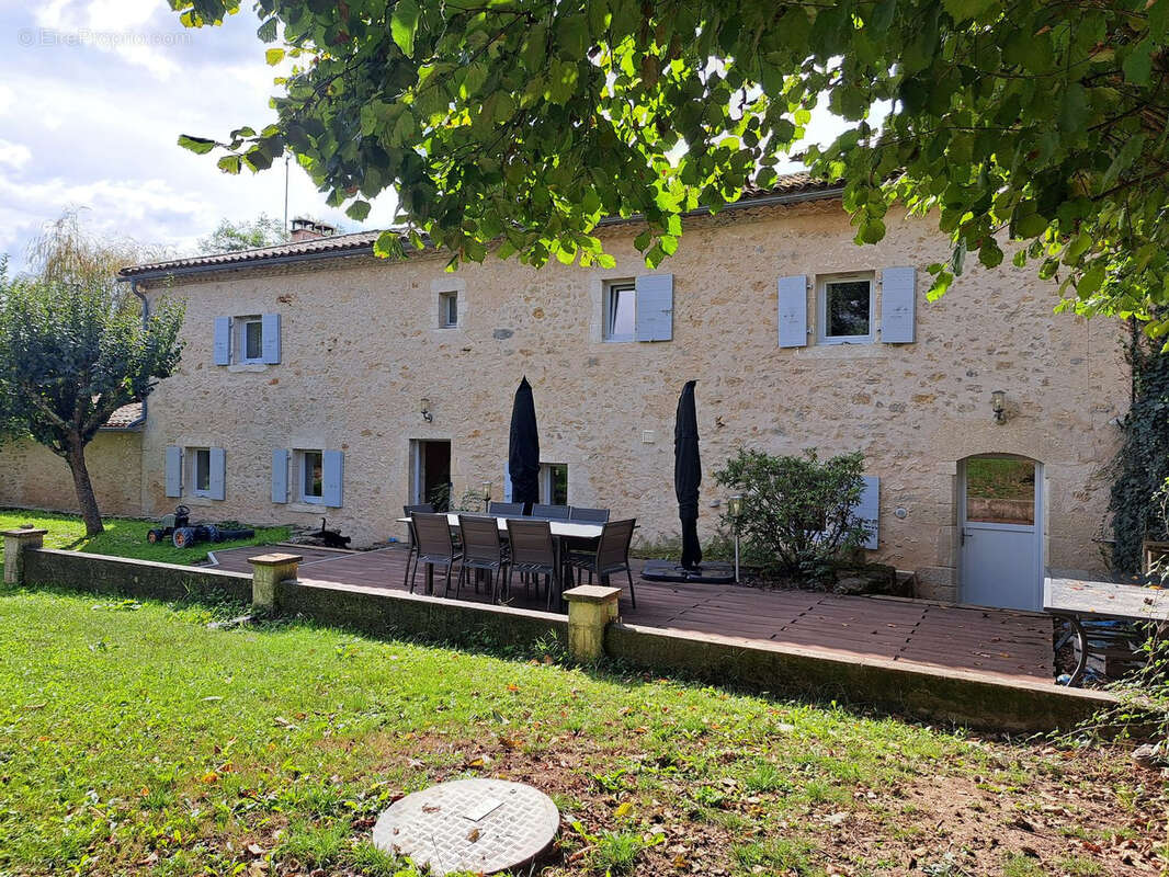 Maison à SAINT-LAURENT-DU-BOIS