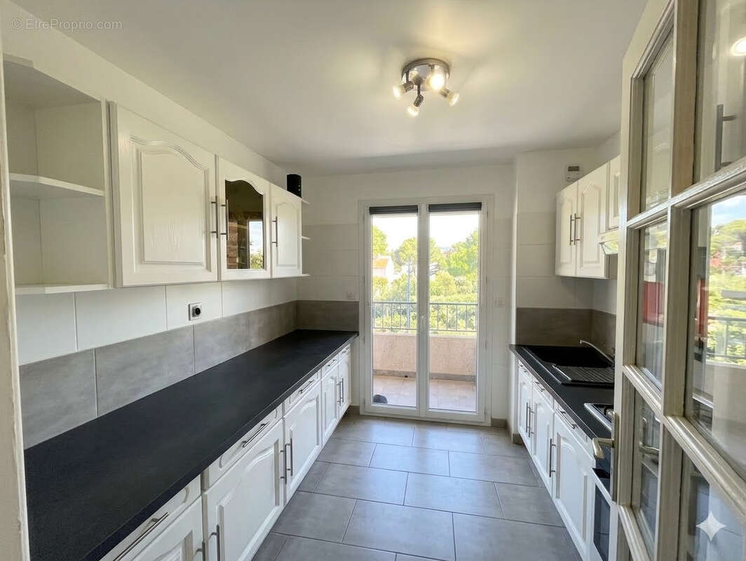 Appartement à SAINT-CYR-SUR-MER