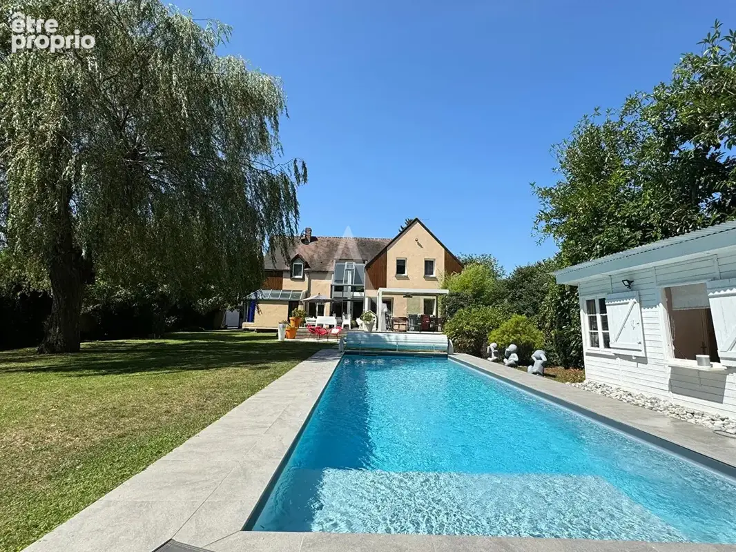 Photo Maison à Saint-Piat au prix de 570 000€