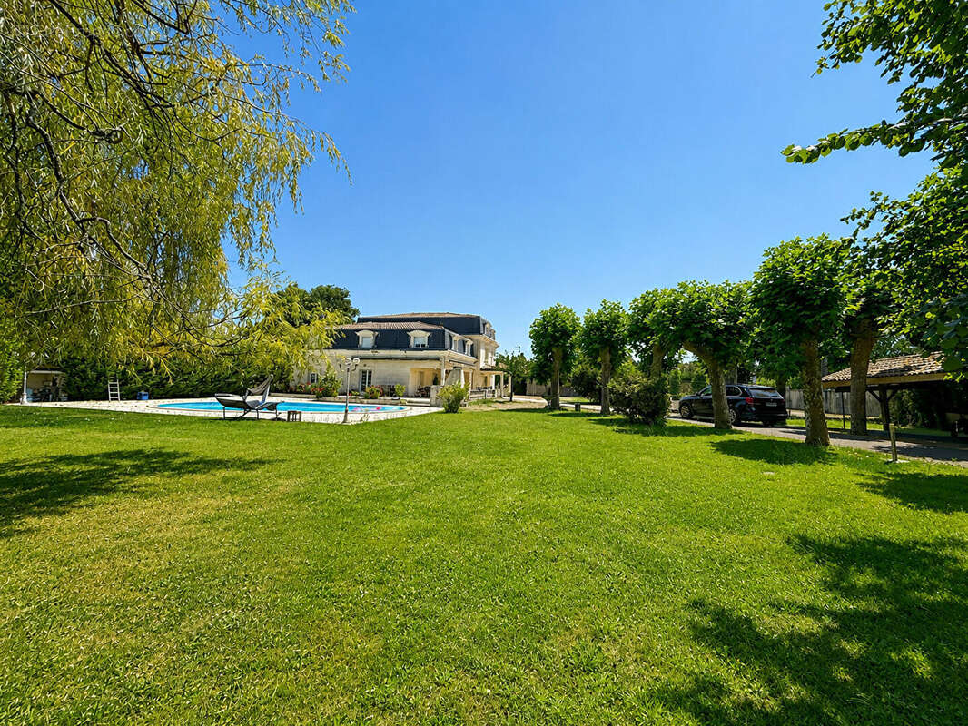 Maison à PESSAC