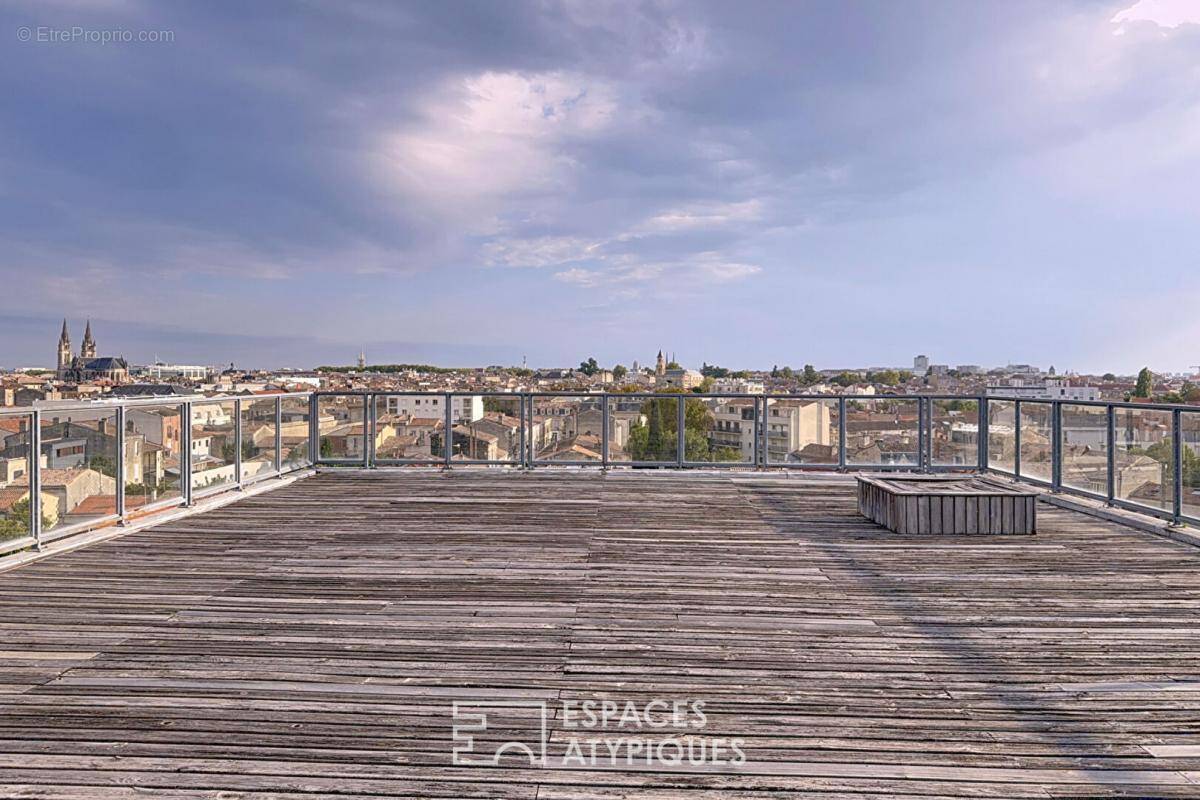 Appartement à BORDEAUX