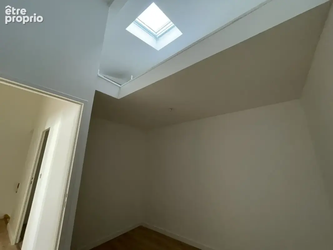 Duplex rénové - 71 m2 - 3 chambres - Nansouty/Victoire - photo 9