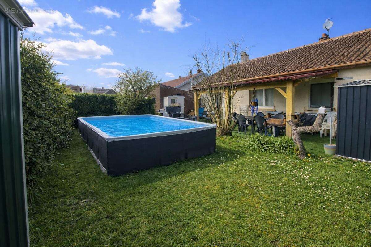 Maison à AUDINCOURT