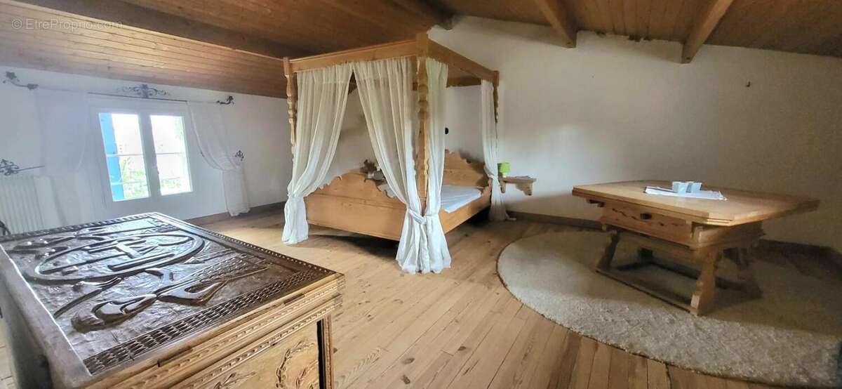 Maison à RAZAC-DE-SAUSSIGNAC