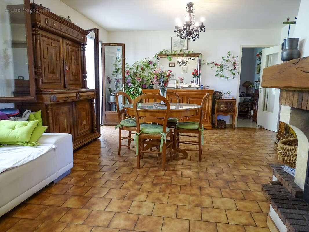 Maison à CHATRES-SUR-CHER