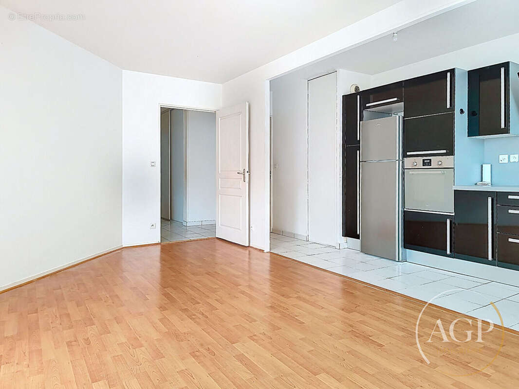 Appartement à FLEURY-LES-AUBRAIS
