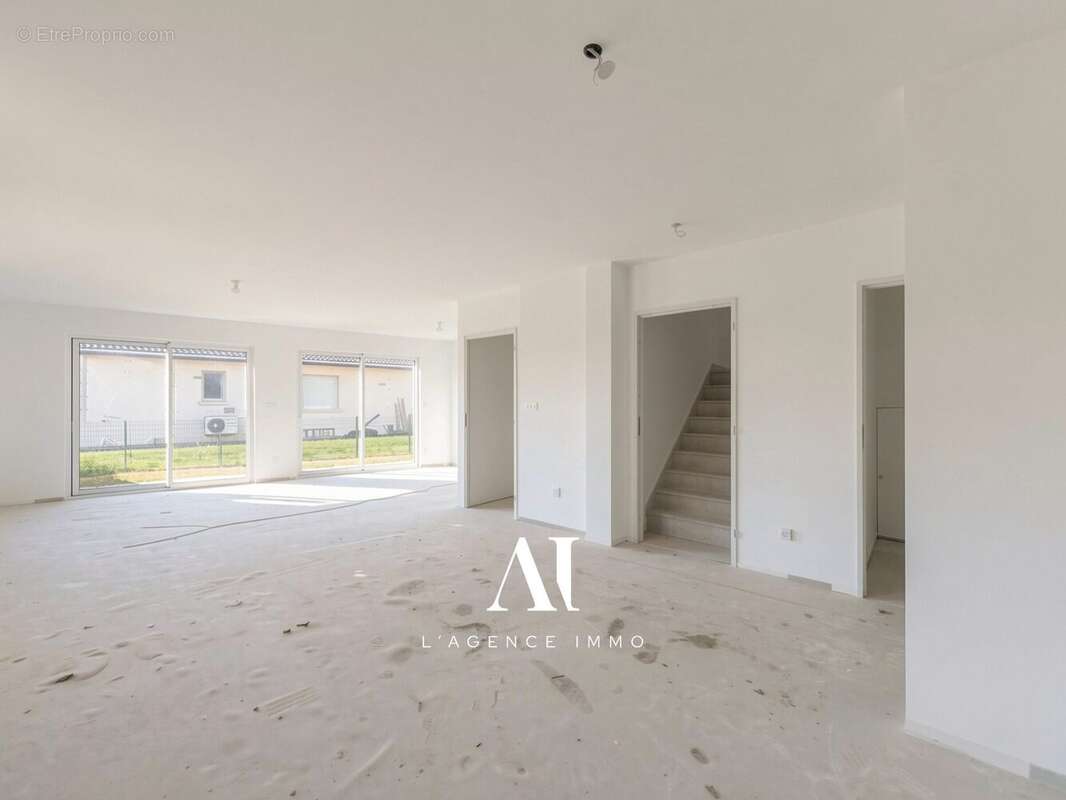 Maison 87 m² à Pont-D'ain  - photo 7