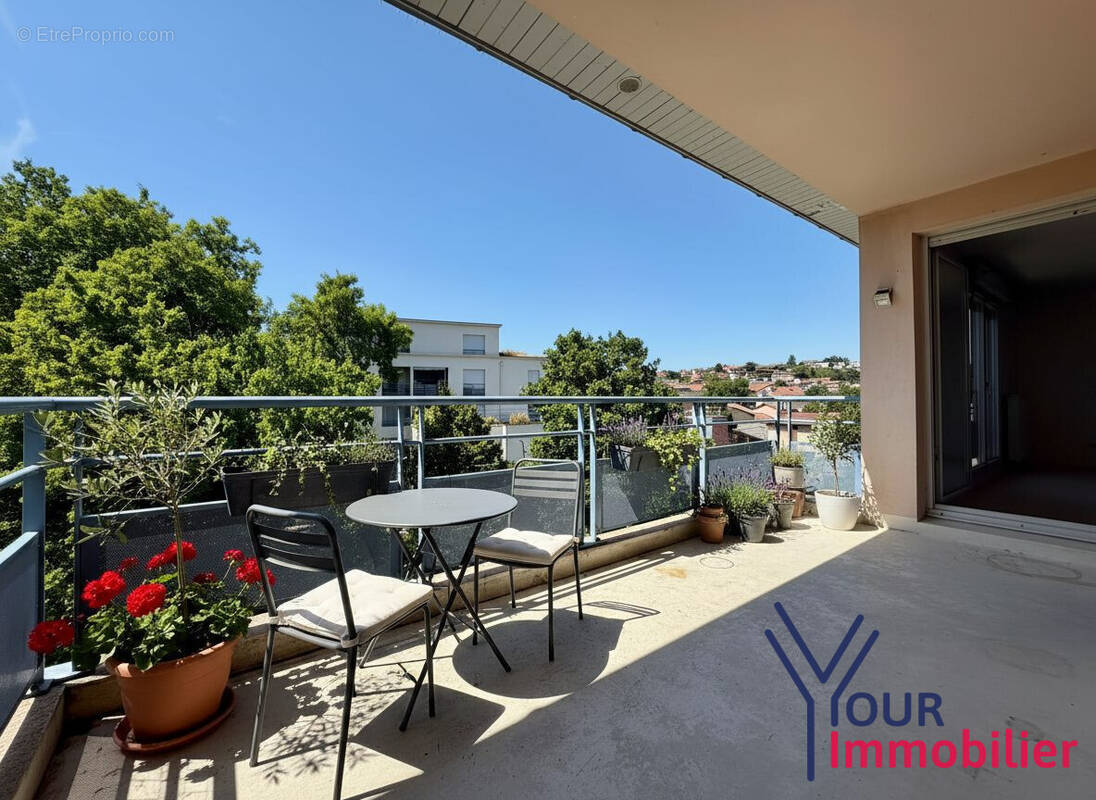 Appartement à GRIGNY