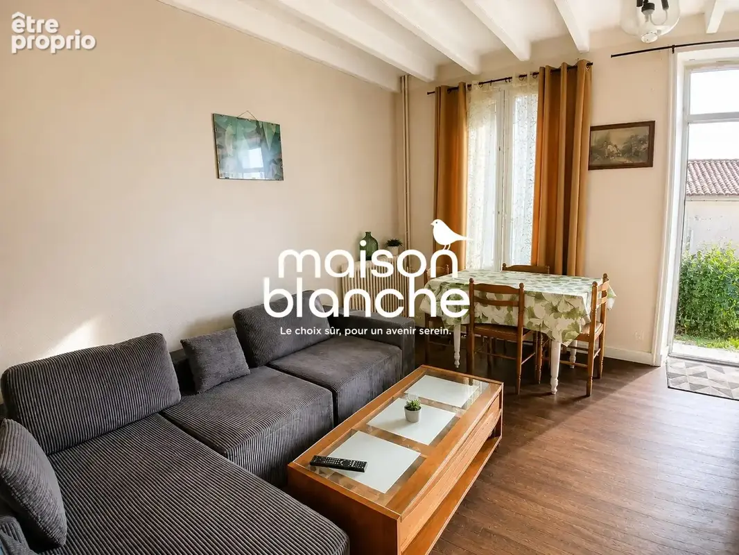 Appartement 255 m² à vendre à Parthenay (79200) - photo 2