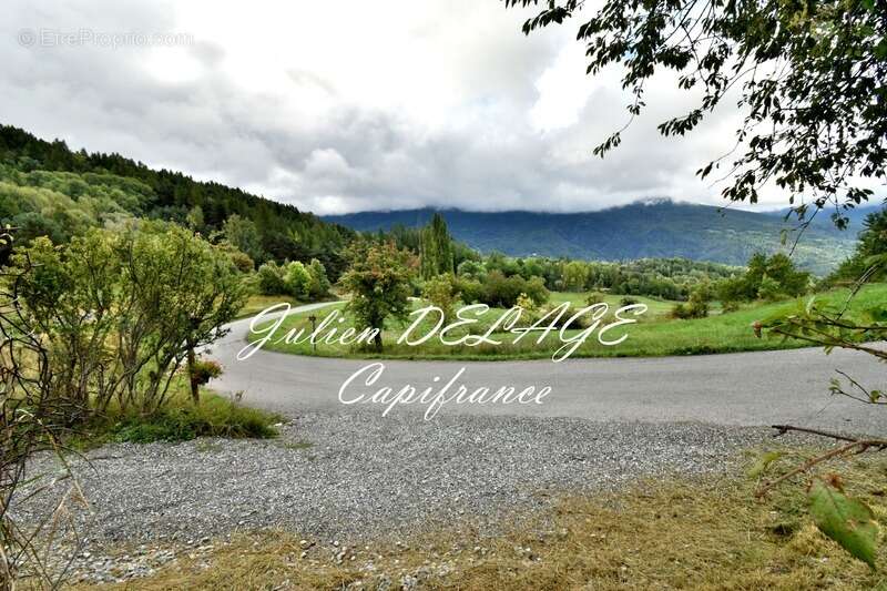 Terrain à SAINT-SAUVEUR