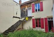 Maison à LURCY-LEVIS