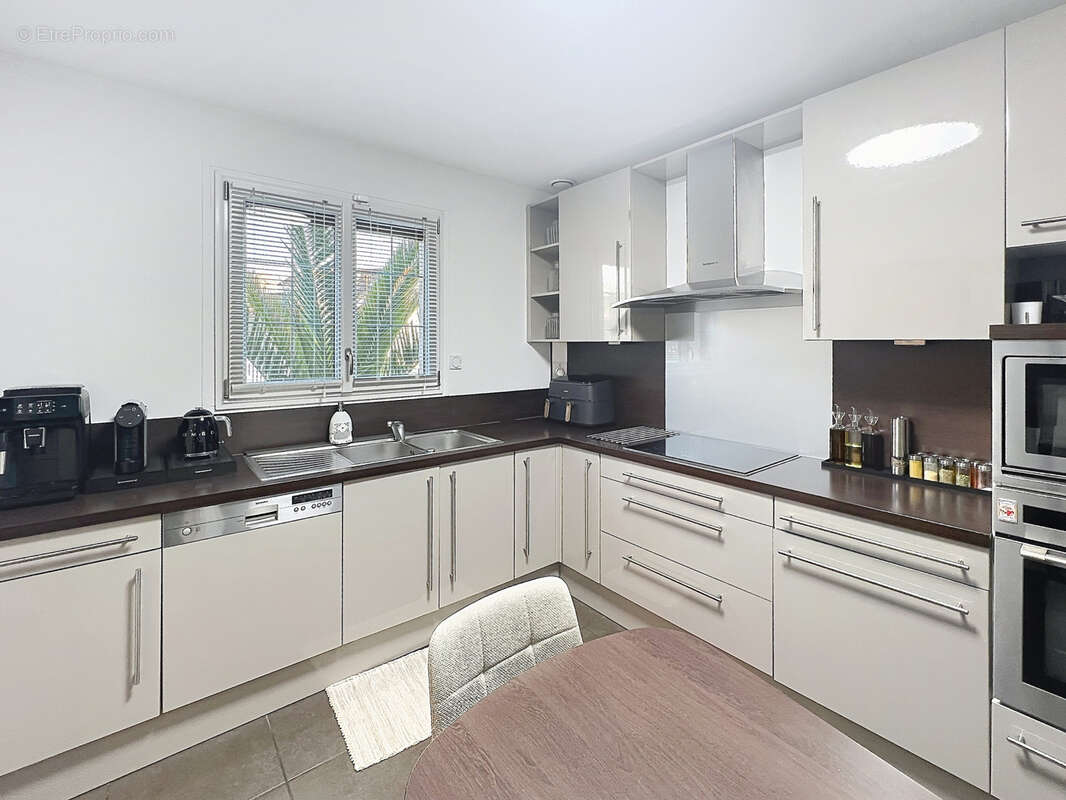 Maison à PARAY-VIEILLE-POSTE