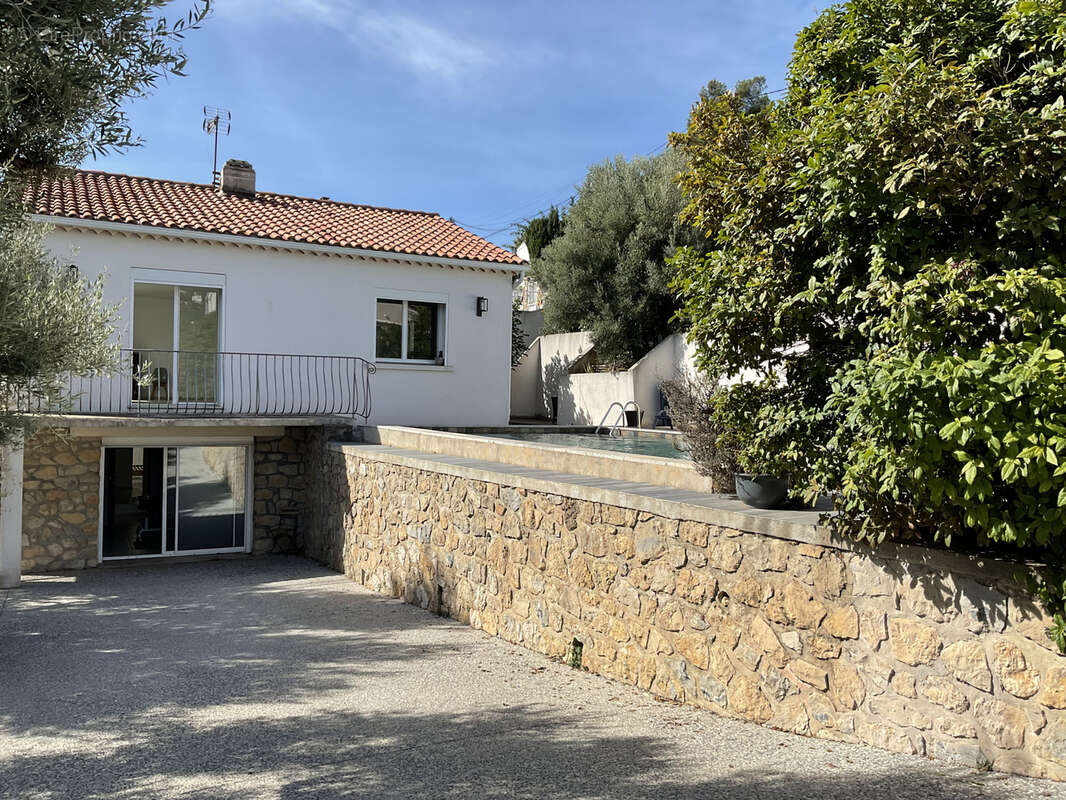 Maison à OLLIOULES
