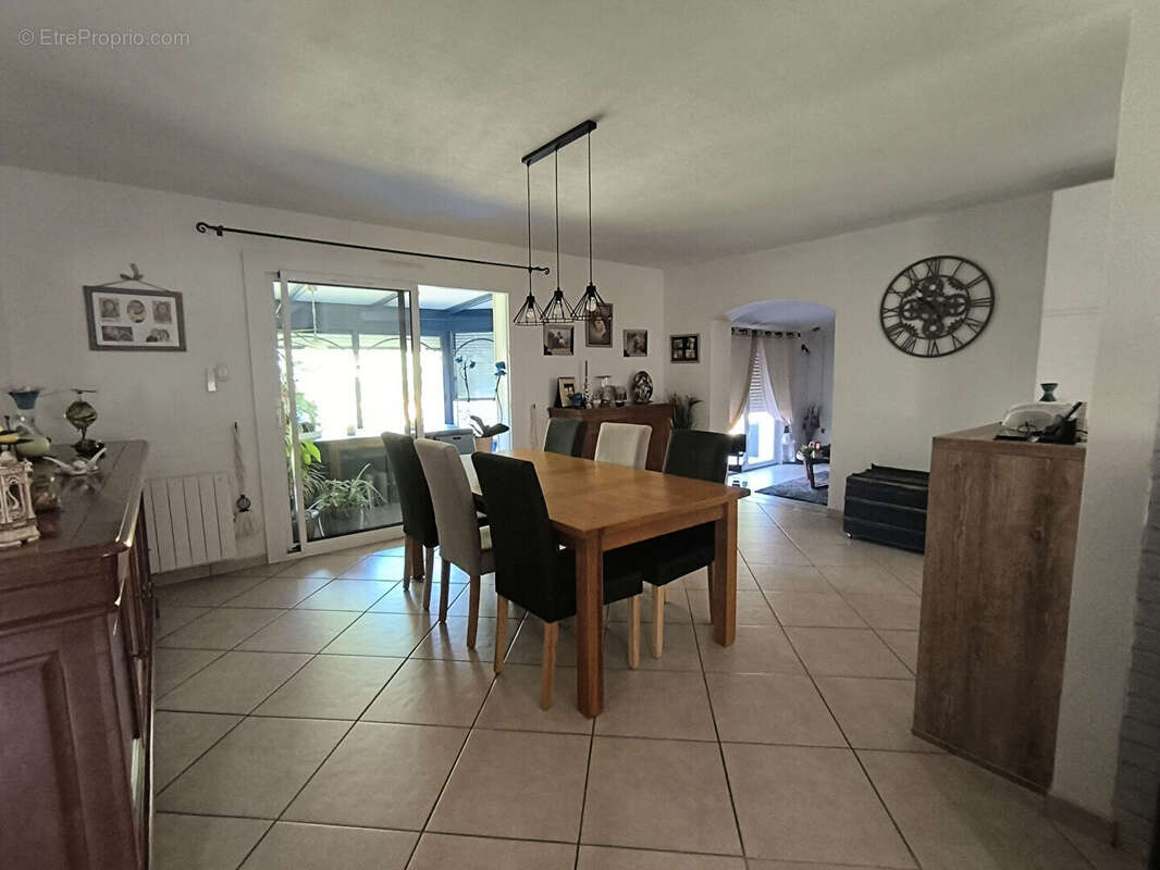 Maison à COMMEQUIERS