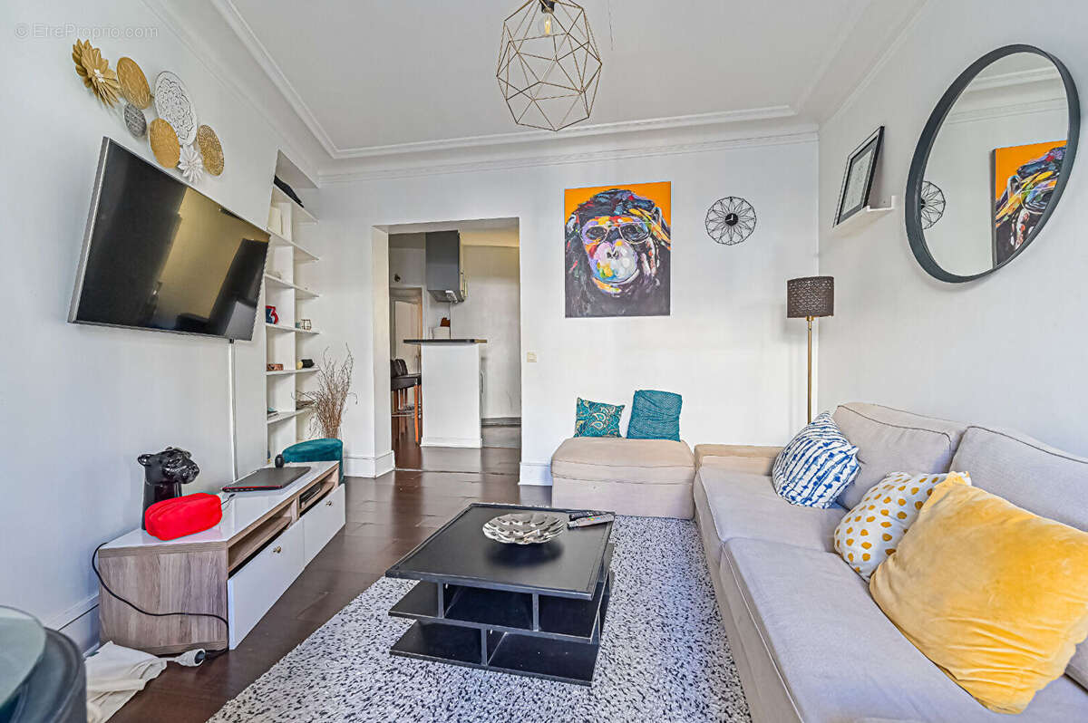 Appartement à PARIS-18E