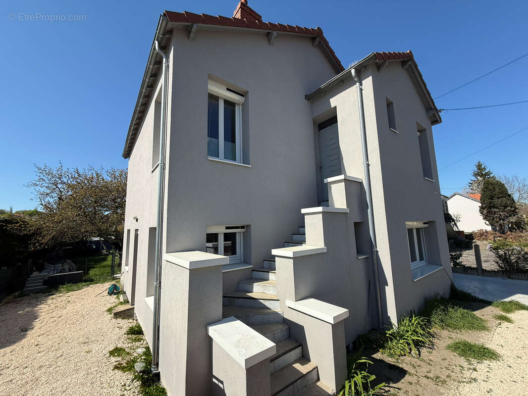Maison à BELLERIVE-SUR-ALLIER