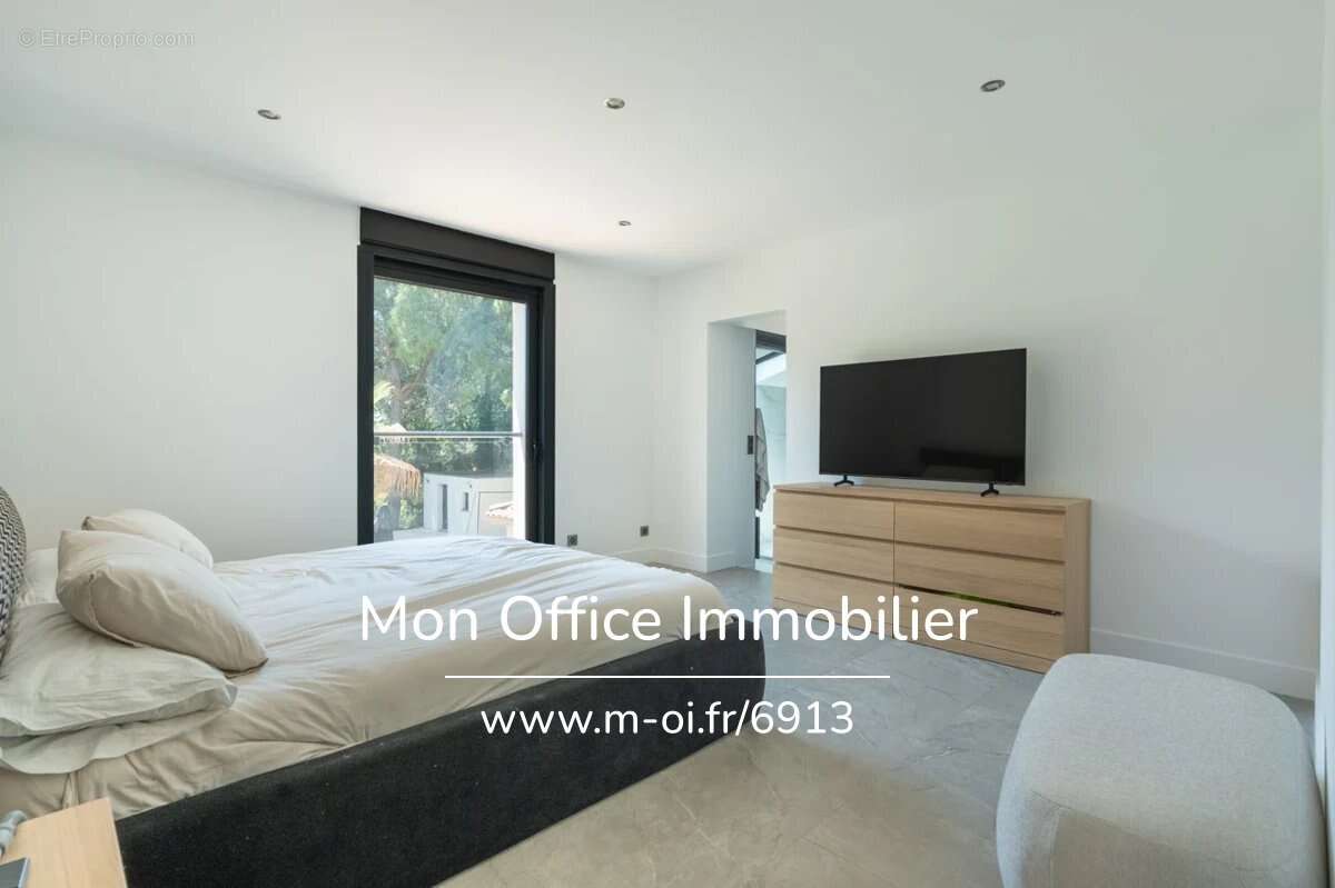 Référence : 6913-NFI - Villa 5 pièces + piscine au calme - photo 14