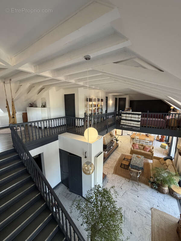 Maison à MONTROND-LES-BAINS