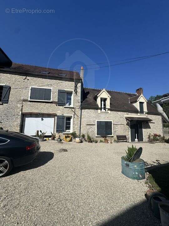 Maison à CHALO-SAINT-MARS