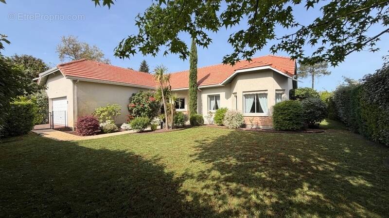 Maison à PESSAC