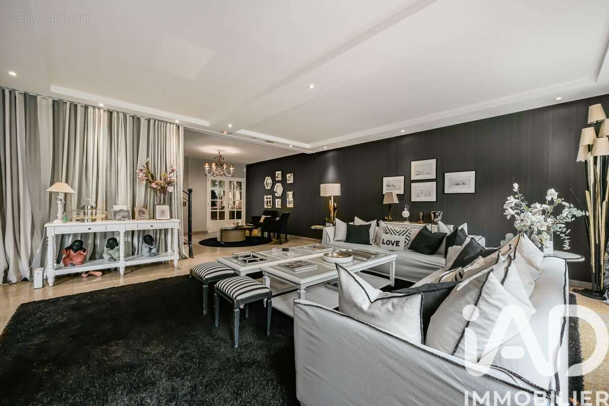 Photo 4 - Maison à CLAMART