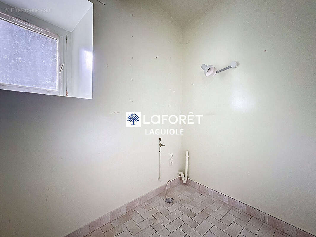 Appartement à MUR-DE-BARREZ