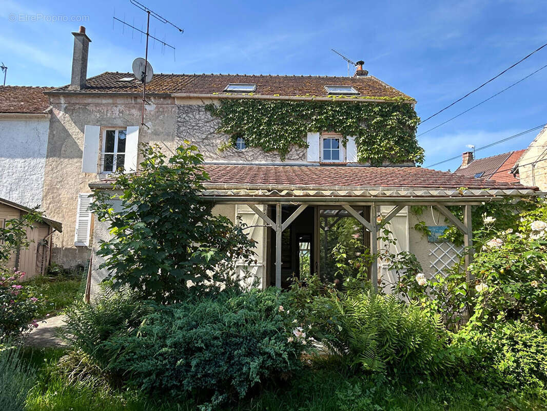 Maison à CHANGIS-SUR-MARNE