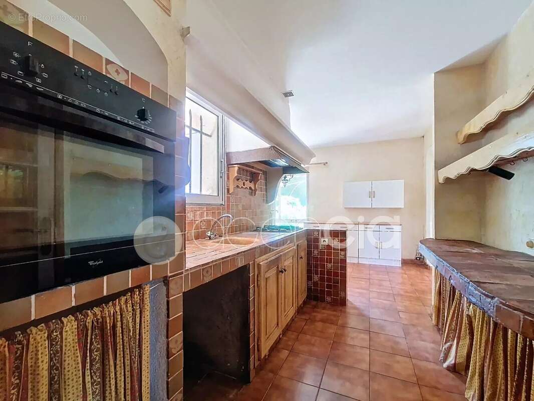 Propriété de 214 m² à PLASCASSIER, idéalement agencée  pour un projet de regroupement familial - photo 9