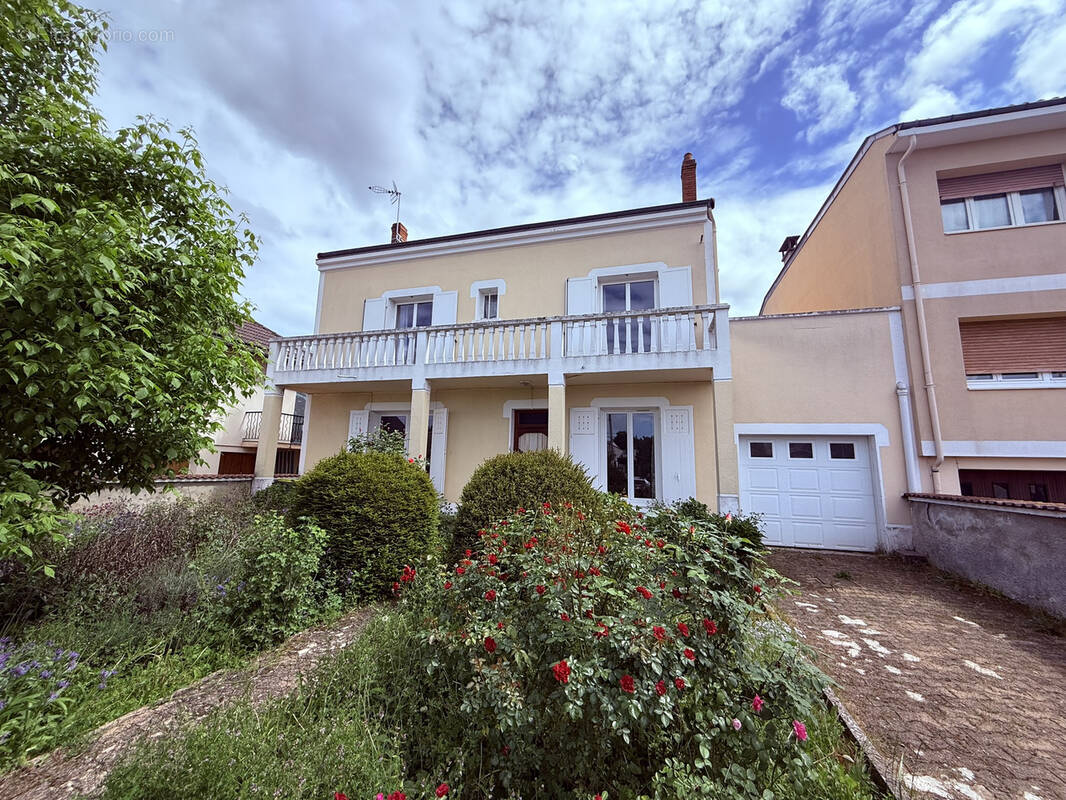 Maison à BELLERIVE-SUR-ALLIER