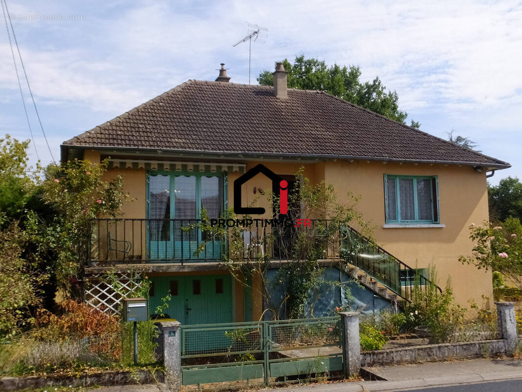 Maison à SAINT-BONNET-TRONCAIS