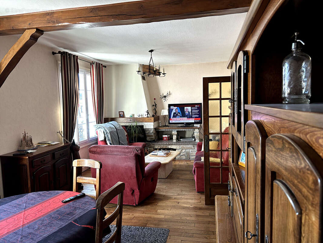 Maison à CHAMPAGNE-SUR-OISE