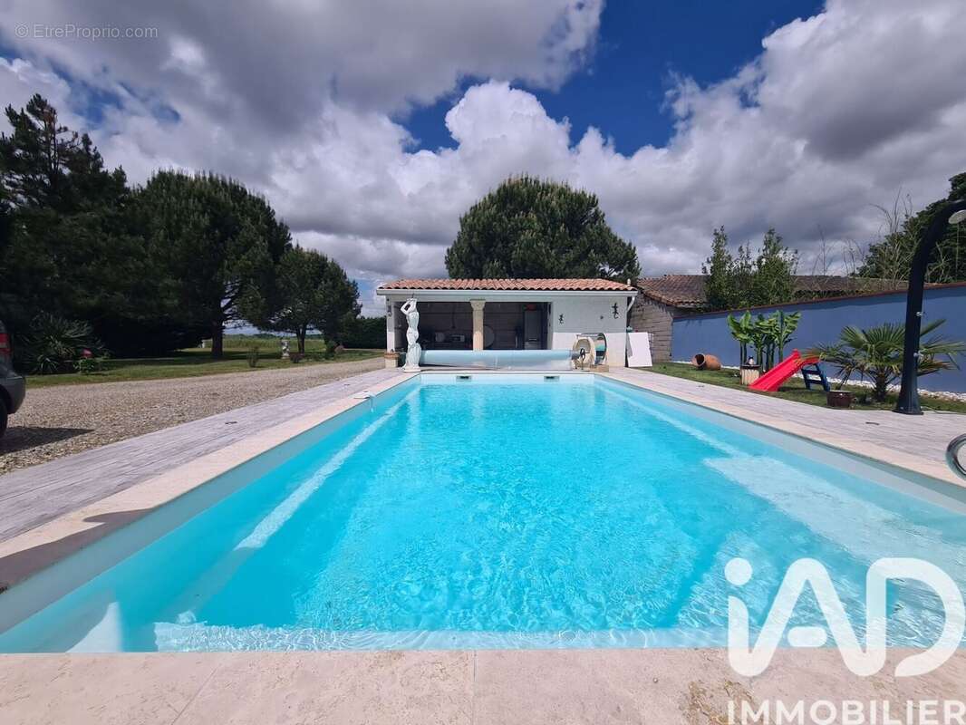 Photo 2 - Maison à SAINT-PORQUIER