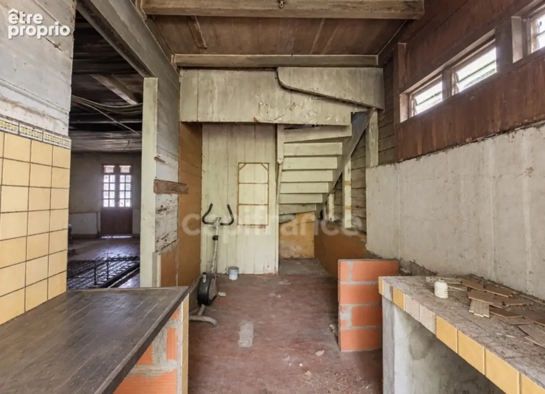 A vendre - Fort de France Clairière - Terrain avec bâti à réhabiliter ou à démolir - photo 11
