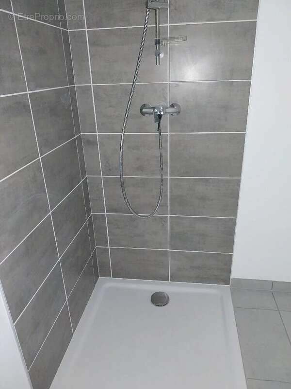 Appartement à COGNIN-LES-GORGES