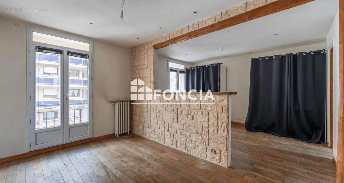 Appartement à PARIS-19E