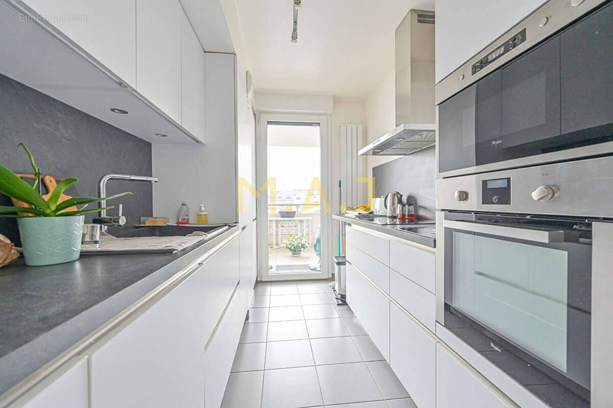 Appartement à LE PERREUX-SUR-MARNE