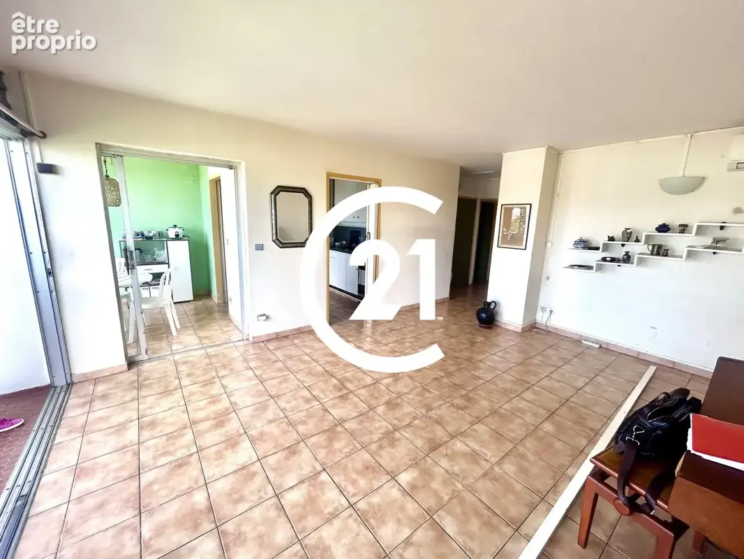 Appartement 67 m² à Schoelcher  - photo 6