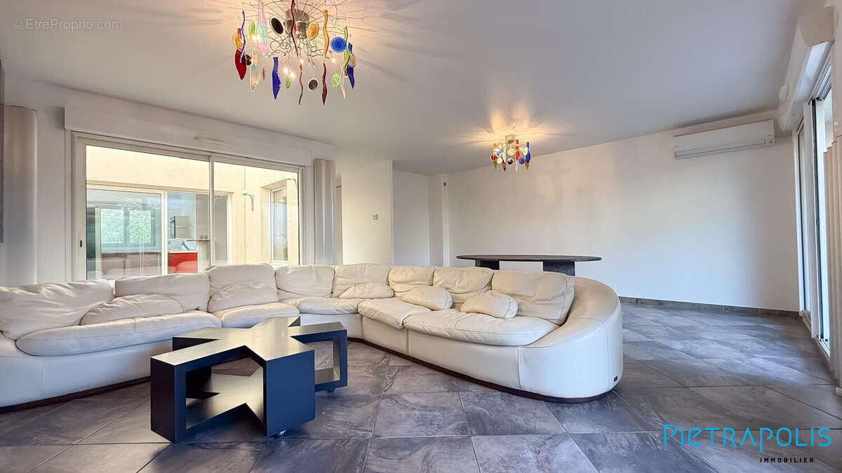 Maison à VILLEURBANNE