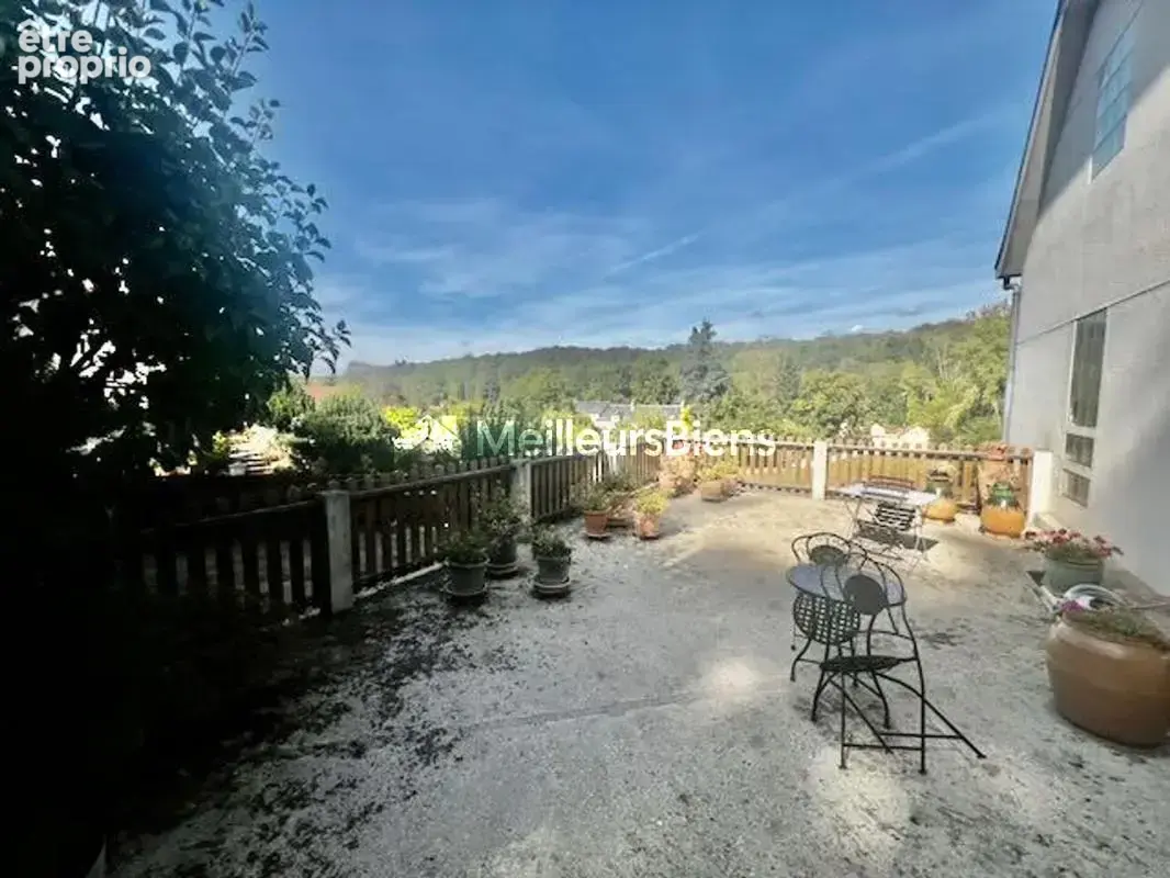 Appartement de standing de 110 m² avec terrasse et jardin - photo 6