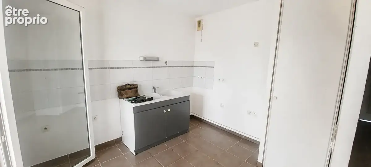 Le crès   f3 avec grande terrasse + parking en sous-sol - photo 5