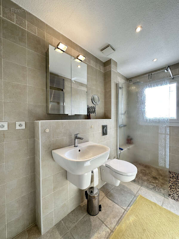 Maison à SAINT-CYPRIEN