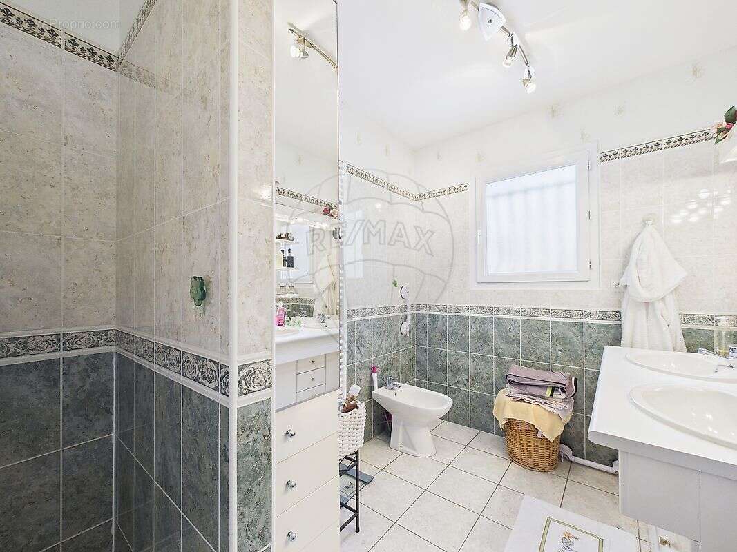 Maison à SAINT-PALAIS-SUR-MER