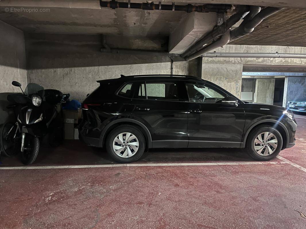 Parking à PUTEAUX