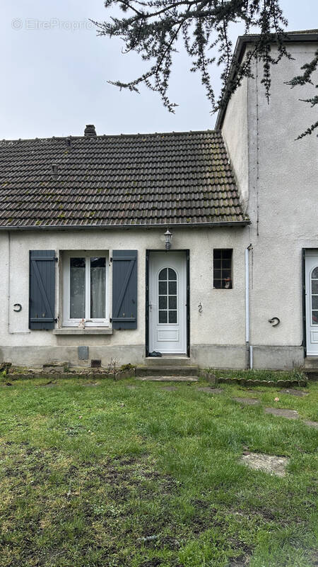 Maison à MAROLLES-EN-HUREPOIX