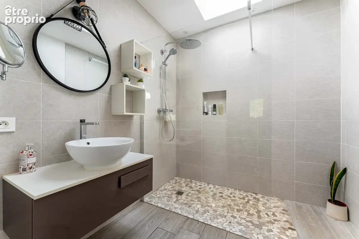 Maison individuelle contemporaine de 141m2 avec garage de 27m2. - photo 13