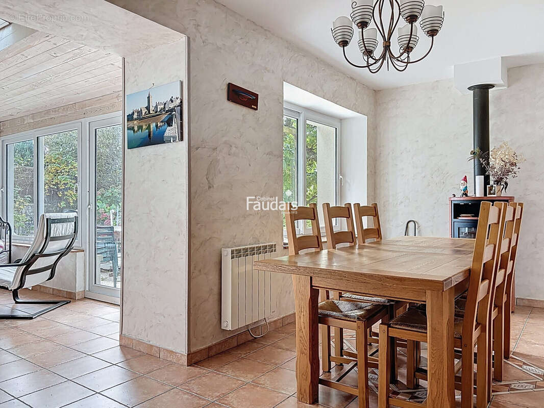 Maison 145 m² à Portbail  - photo 3