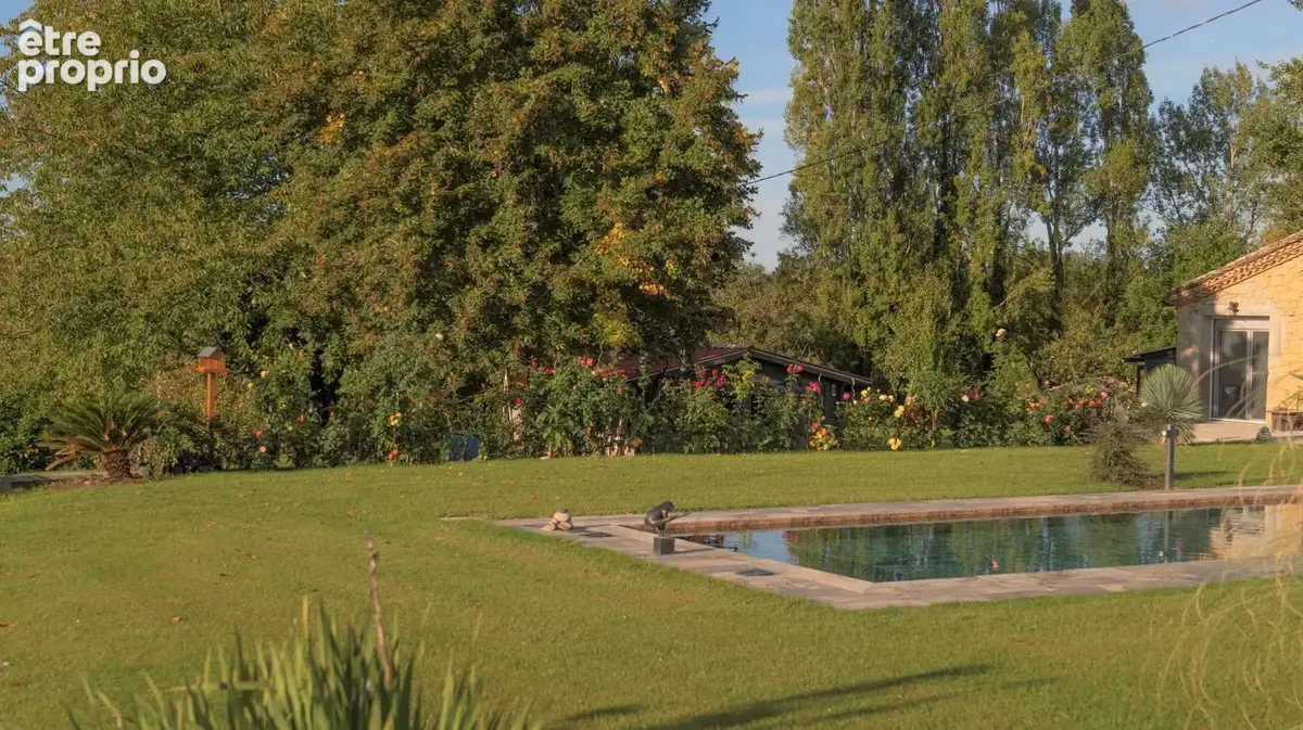 Belle Maison de caractère en pierre avec piscine et terrain de 7.5 ha - Proche de Castillonnès (47) - photo 3